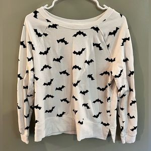 Bat black/white sweater